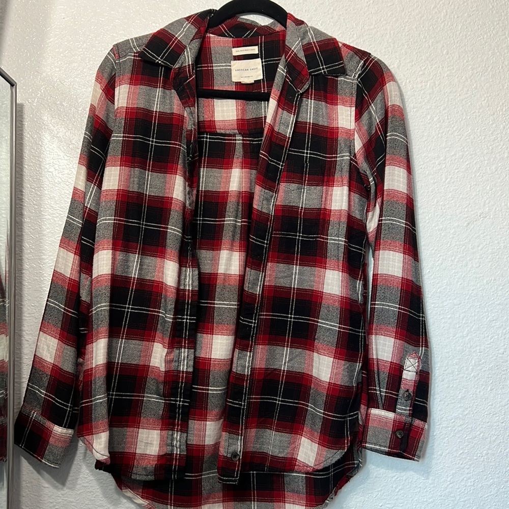 American Eagle boyfriend fit women’s flannel